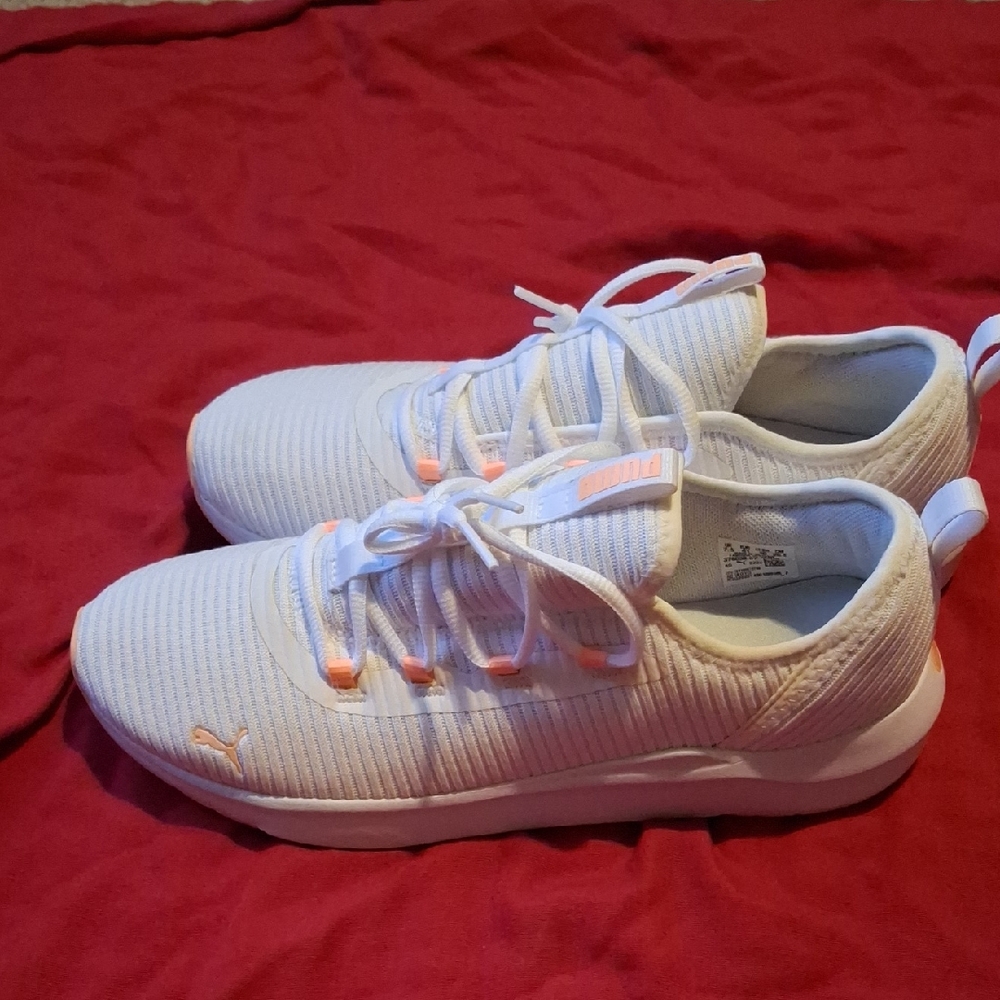 Puma White and Light Pink Athletic Shoes